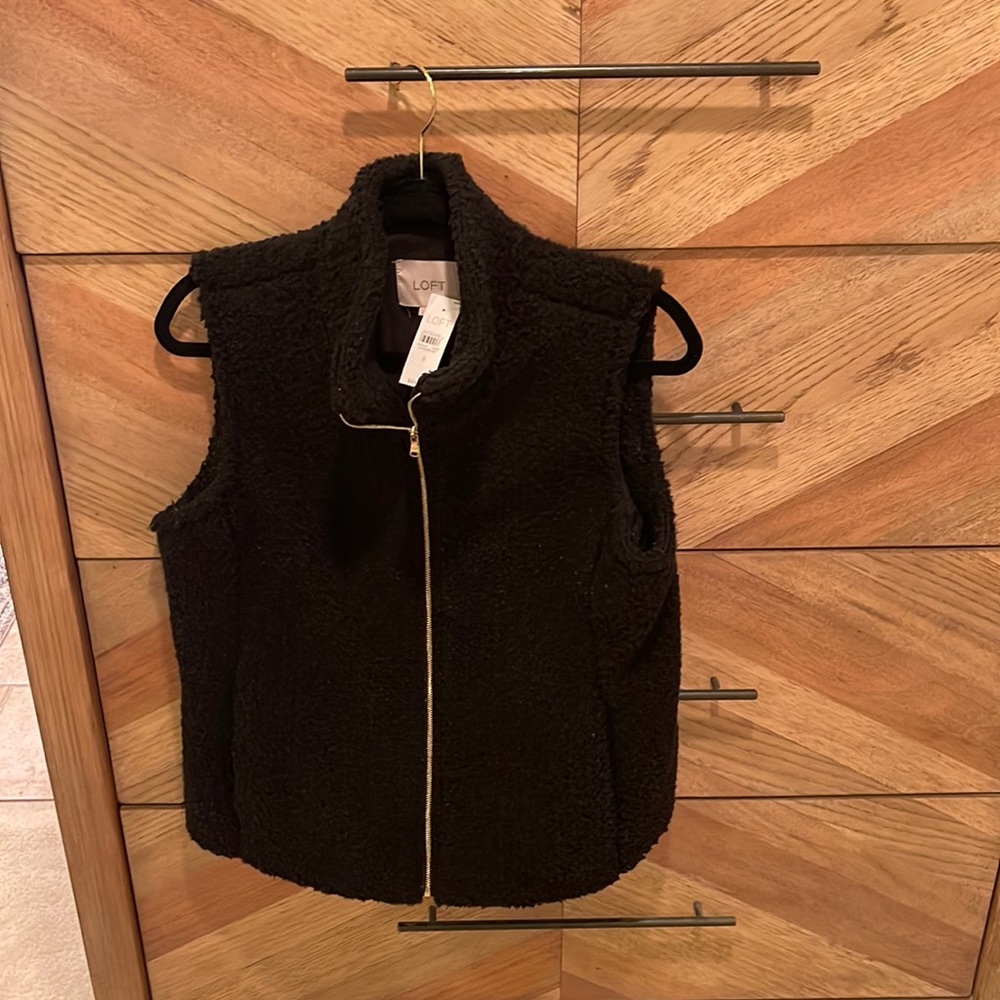 LOFT Sherpa Vest Womens Size S NWT